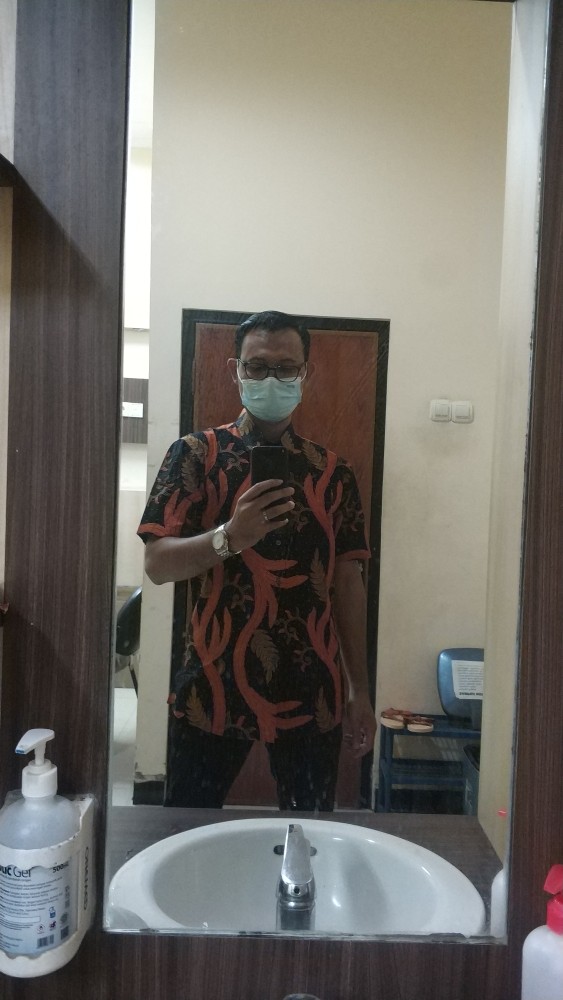 Odza Classic Baju Batik Pria Model Slimfit Pendek Arya