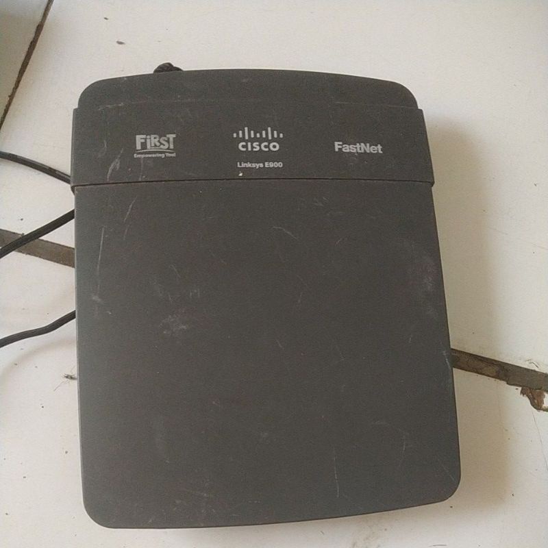 router Cisco Linksys E900