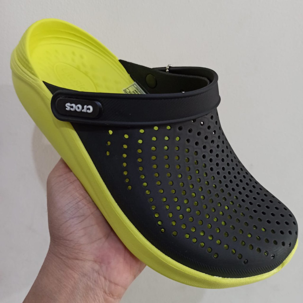 Crocs / Sandal Crocs / Crocs Literide / Literide / Sepatu Sandal Perawat / Sandal Pria / Lite Ride