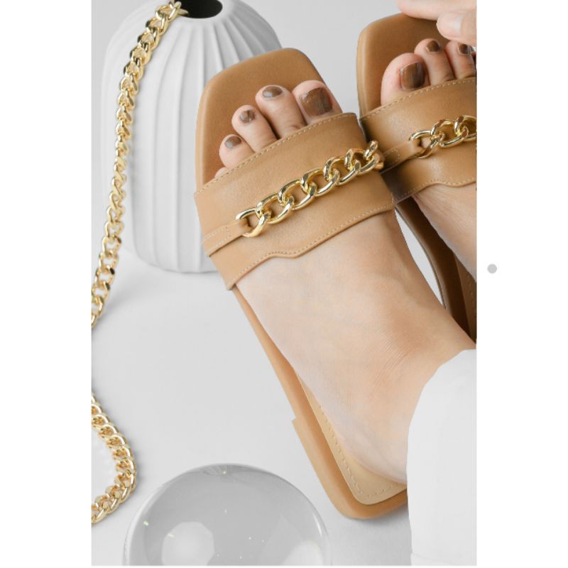 ARCELLI FLAT CARAMEL BY LOCAL.ID