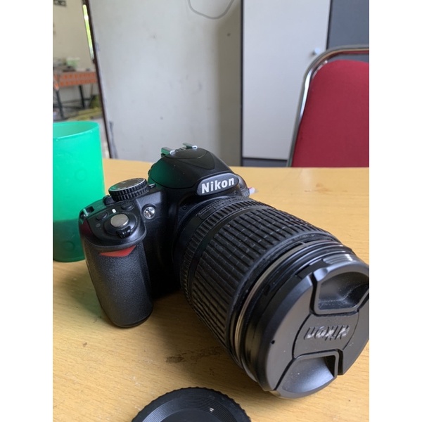 Nikon D3100 dan lensa 18-105mm