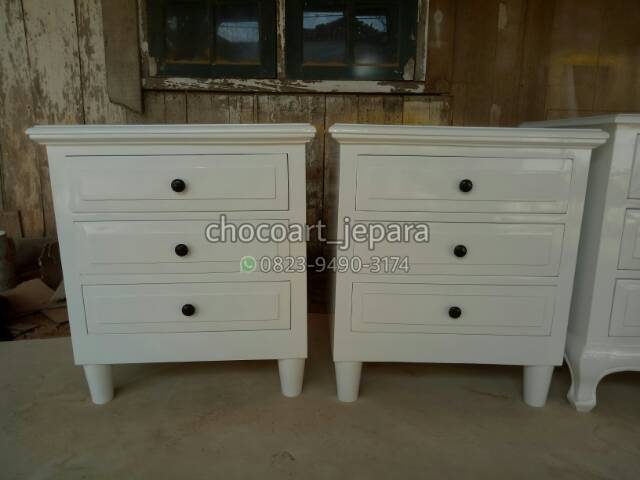 Nakas cantik/ nakas putih/ nakas jepara/ nakas minimalis/ nakas laci/ nakas kayu/ nakas duco laci 3