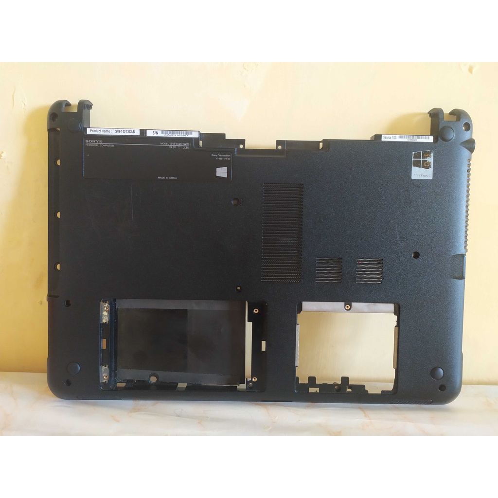 KESING BAWAH BOTTOM CASE LAPTOP SONY VAIO SVF14 SVF142C1WW
