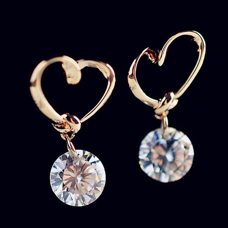 Anting Kristal Zircon Bentuk Hati untuk Wanita