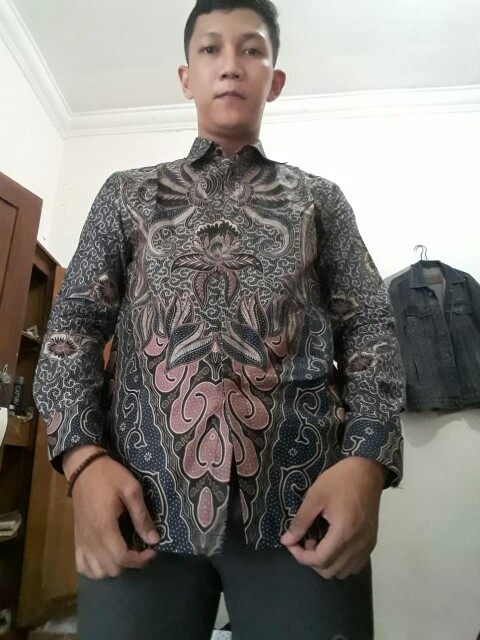 Batik Kahuripan Kemeja Batik Pria Lengan Panjang Motif Ulir V/atasan Pria Lengan Panjang Casual