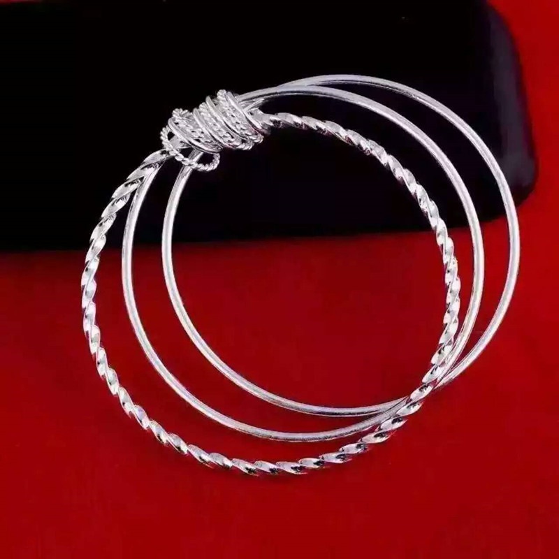 Gelang Bahan Stainless Steel Warna Silver