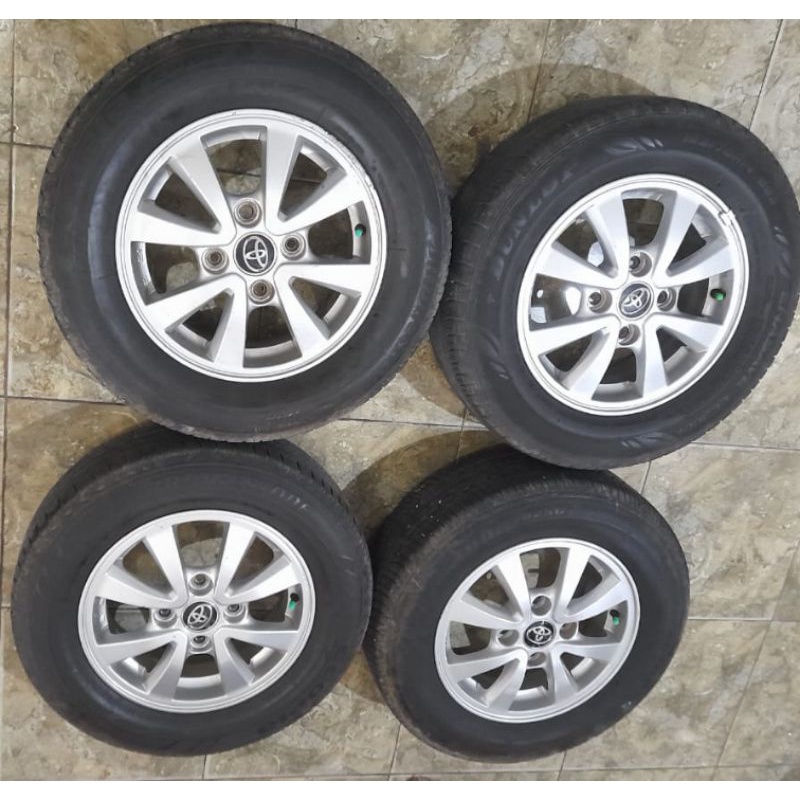 Velg mobil Bekas OEM Copotan Toyota Avanza Ring 14x5 H4x114 + Ban 185 70 r14