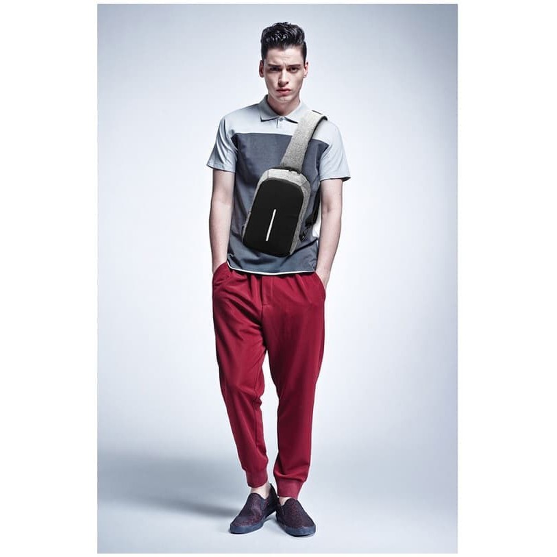 Tas selempang import chestbag (ada usb port dan lobang mp3) VERSI 2