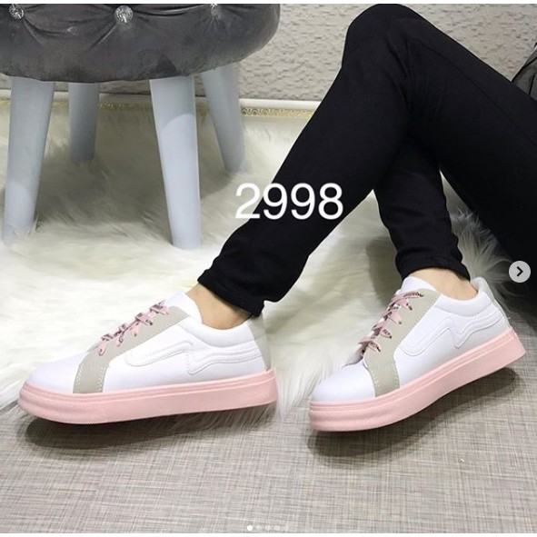 Sepatu Sneakers 2998