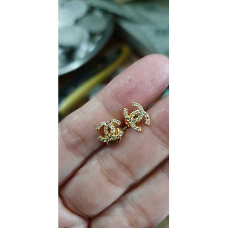 Anting tusuk giwang tindik chanel emas asli 700 70% 22 permata putih