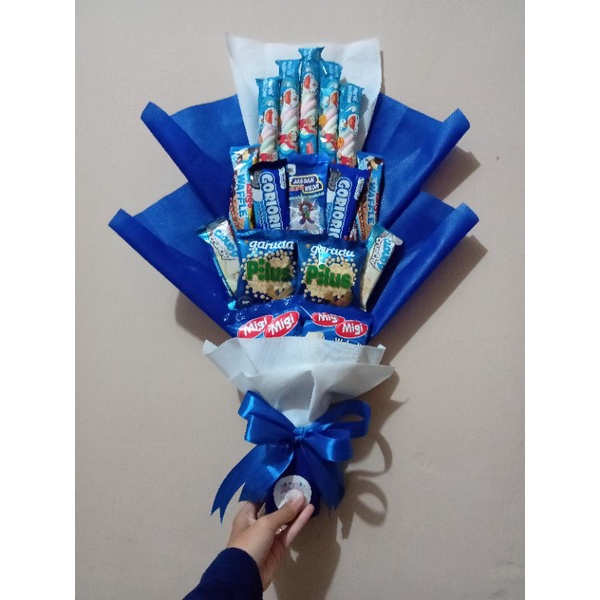 Bucket Snack serba biru terlaris dan termurah!!!