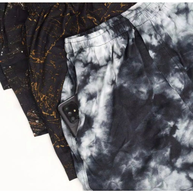 celana boxer tie dye