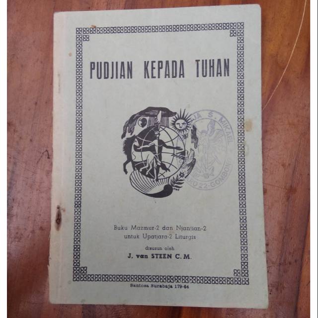Buku rohani lawas Pudjian Kepada Tuahan , buku jadul