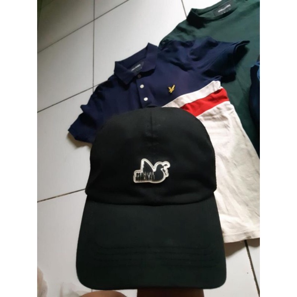 Caps Peaceful Hooligan