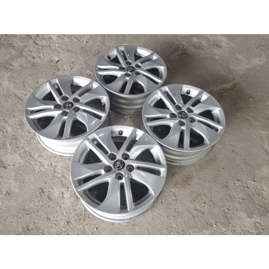 pelek velg mobil std oem sienta ring 15 pcd 5/100
