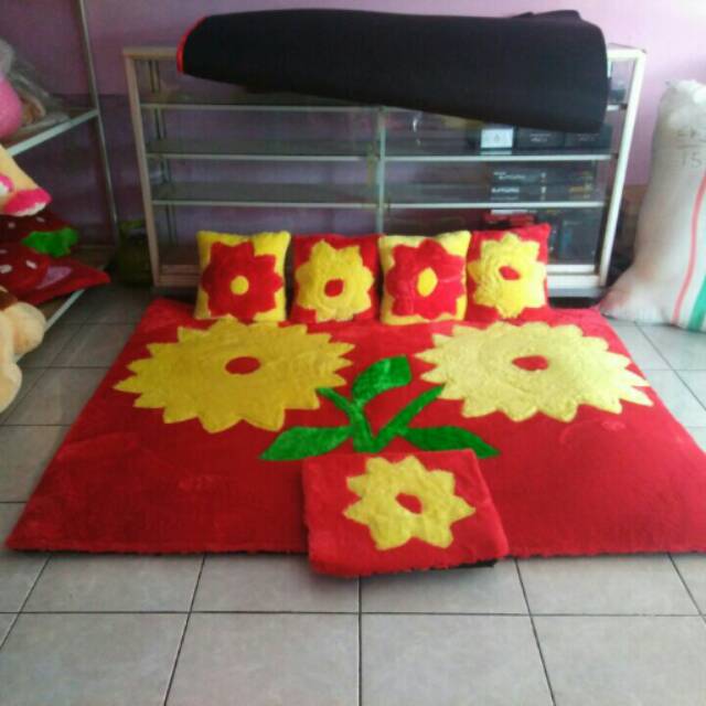 Karpet Karakter Bulu Rasfur Motif Bunga Matahari