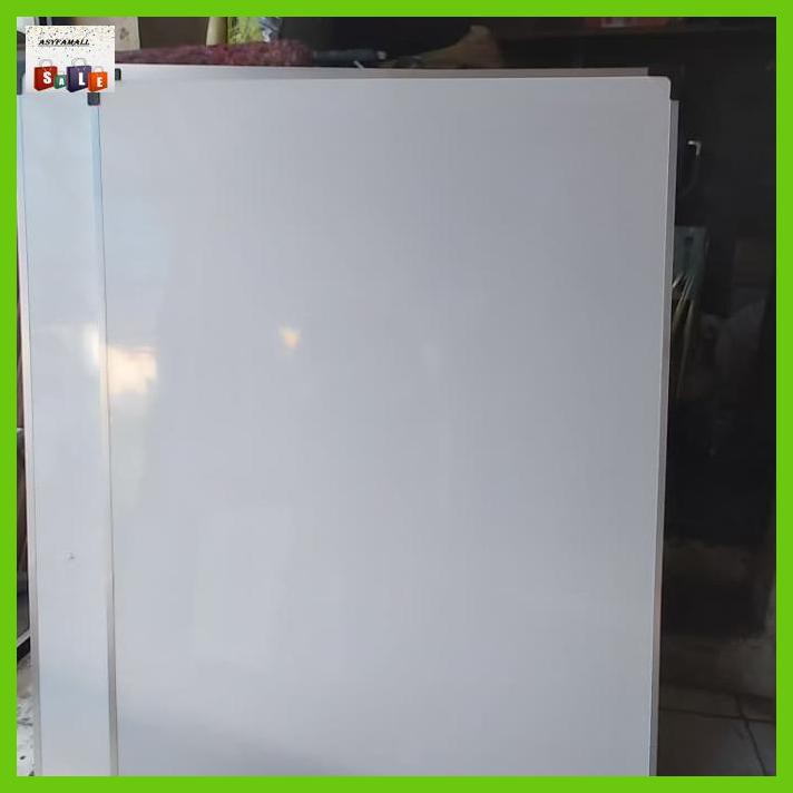 

Silutala- Whiteboard Gantung 90 X 120 Cm -Ori.