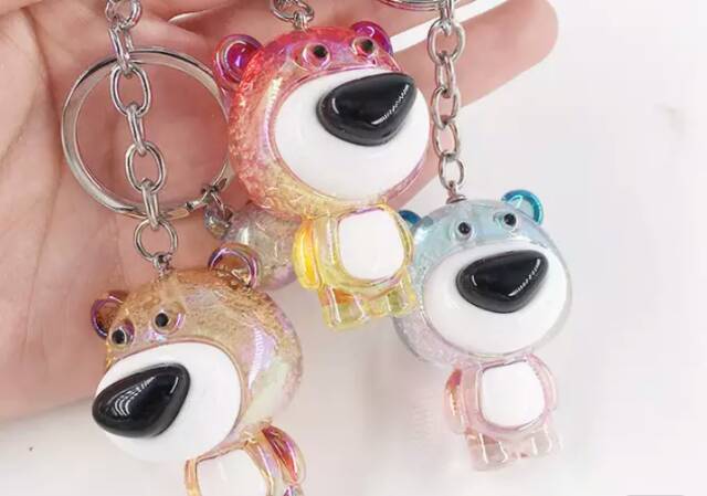 Fashion Gantungan kunci women kristal acrylic rainbow bear / pinguin handbag accesories souvenir