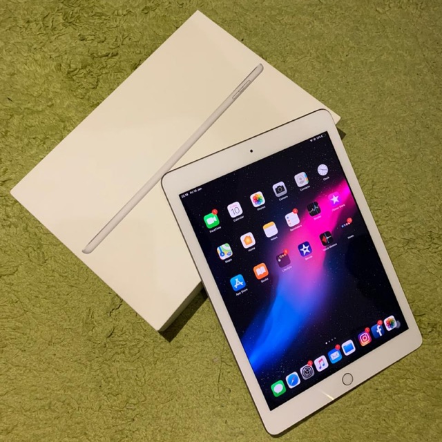 IPAD 6 th gen 128gb WIFI only mu   lus murah | Shopee Indonesia