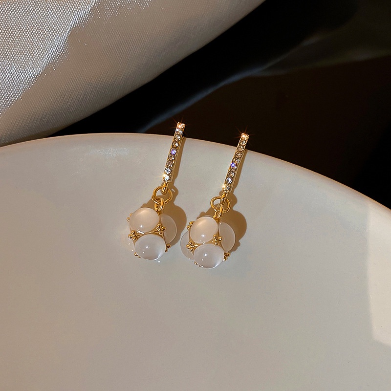 Anting Bola opal Elegan Wanita Korea sparkle diamond Aksesoris