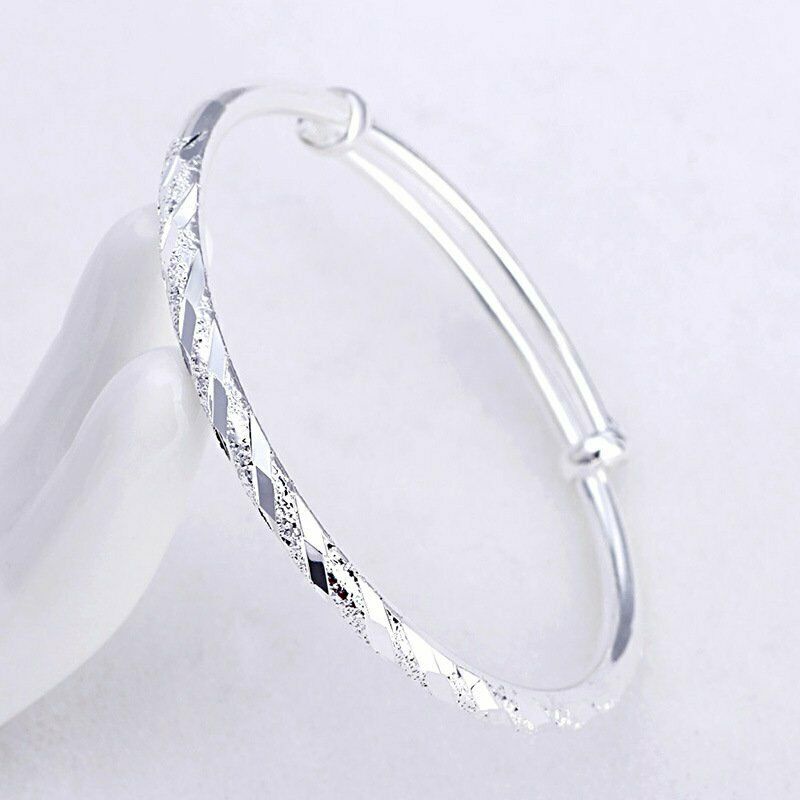 Gelang Bangle Adjustable Desain Bulu Burung Merak Warna Silver Untuk Wanita