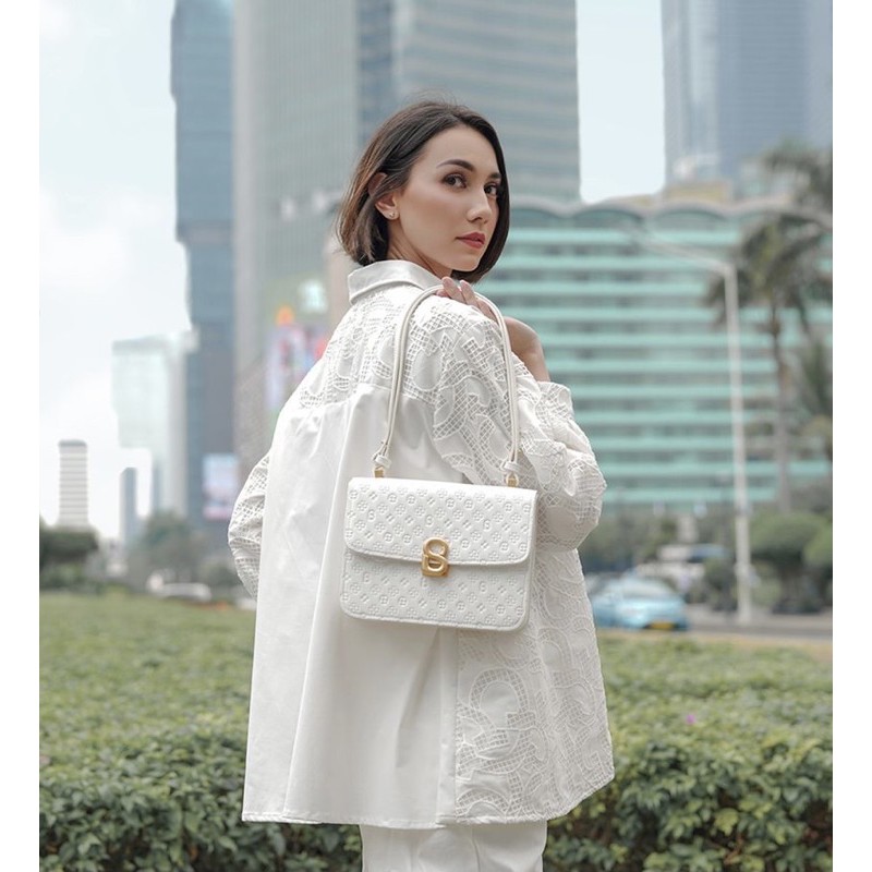 Audrey Monogram Bag White Small BOOKED