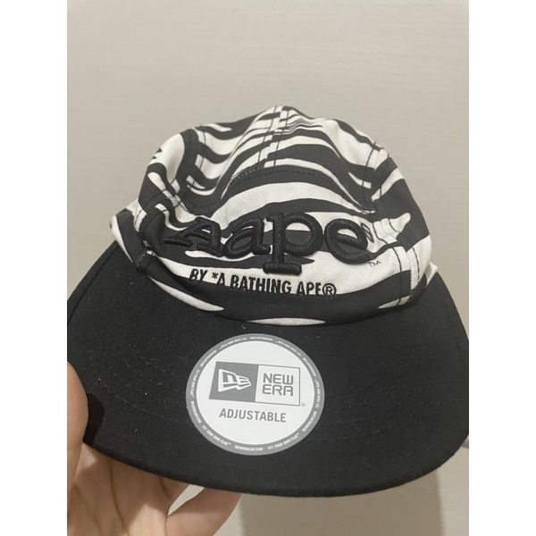 Topi snapback aape new era original