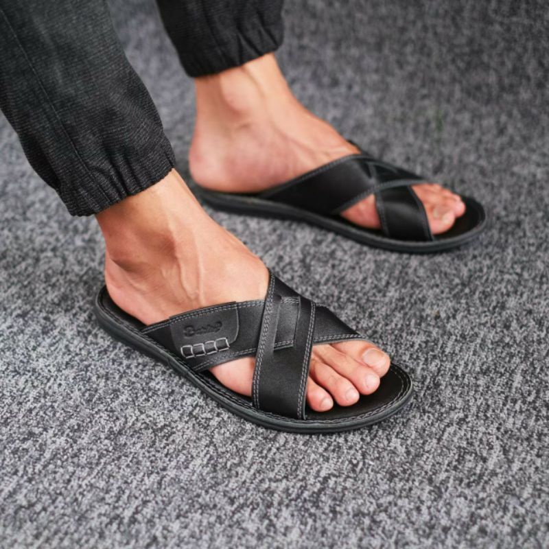 BRLN 002 Black Sandal Pria Casual Kulit Asli Sendal Santai Harian Main Kerja