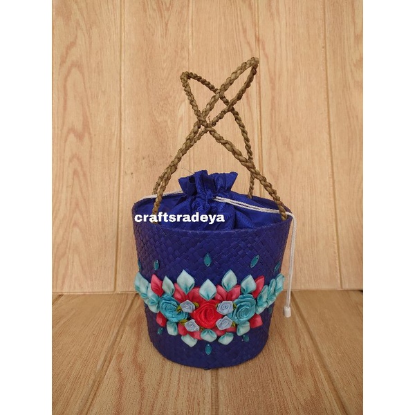Keranjang Ember Anyaman Bunga Tas Parcel Hampers Souvenir - Tinggi 15 cm - Gift Box Parsel Imlek Nat