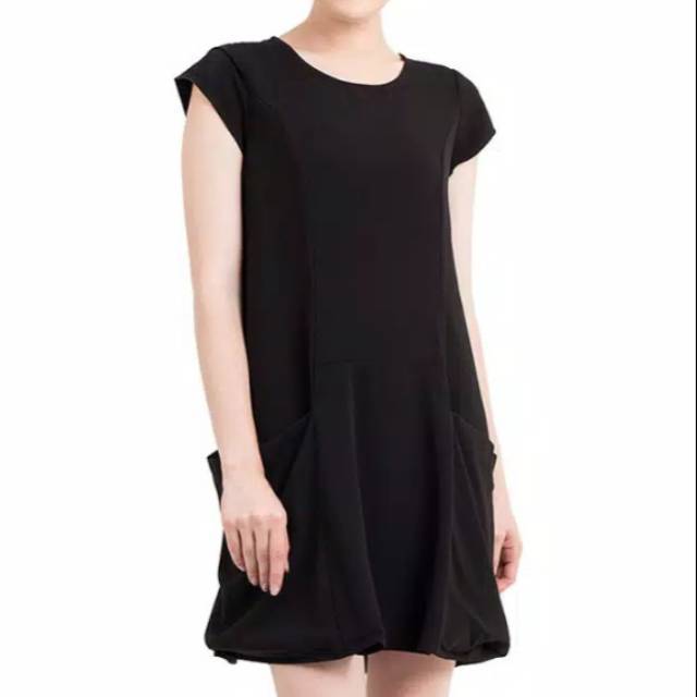 Minimal Portia Pocket Dress Black