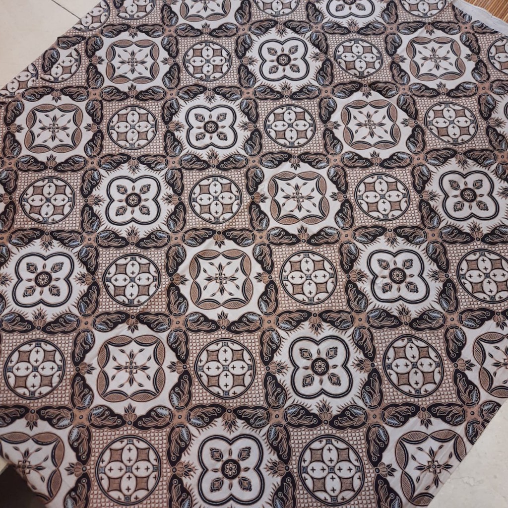 Kain Jarik Batik SOLO Lawasan Motif Ceplok Kawung