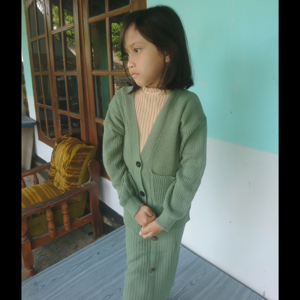 Baju rajut anak twis/Cardigan rajut anak perempuan 2-4 thn/cardy kancing batok/kardigan