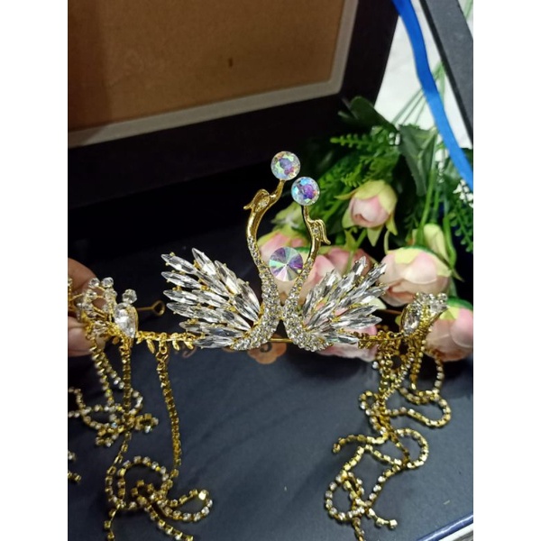 MAHKOTA PENGANTIN ANGSA FUL MATA