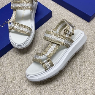 Stuart Weitzman SW sandal  bawah tebal Super nyaman 