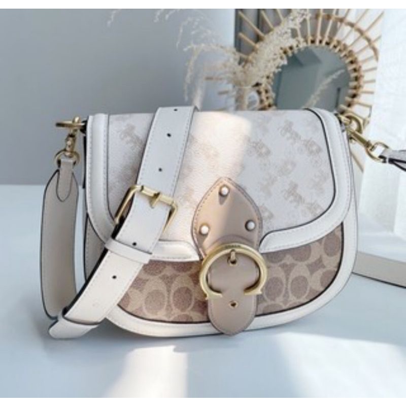 Coach Beat Saddle Bag With Horse and Carriage Print(C3837)