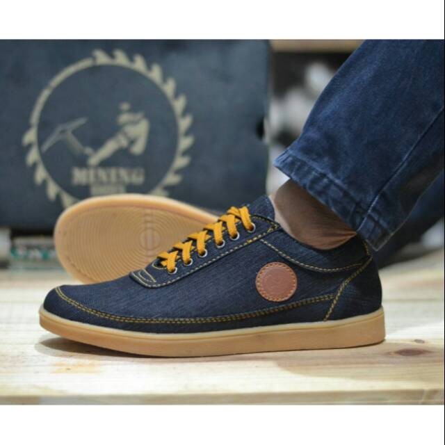Sepatu dilan 1990 sepatu kasual murah
