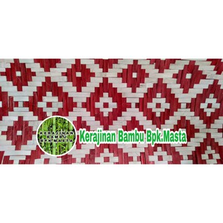 Kerajinan Anyaman Bambu  Bilik  Motif Warna Merah Putih 