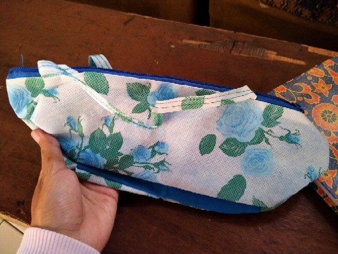 Dompet Sendok, Tempat Sendok Bahan Sponbond Lapis 2 Gambar Motif