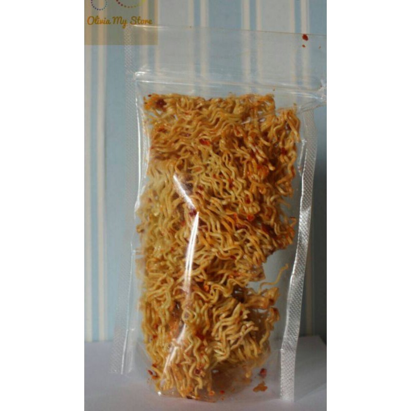 

keripik mie pedas
