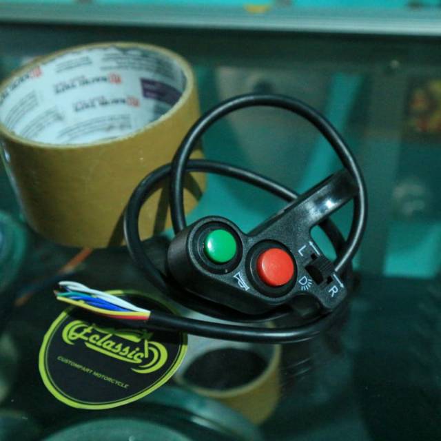 Saklar kiri variasi motor 3 tombol