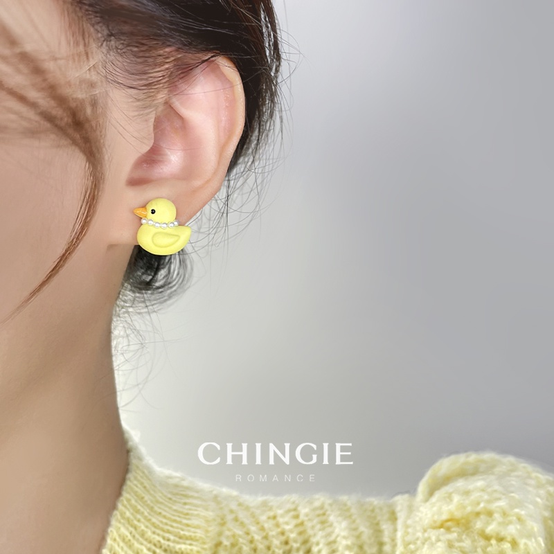 Anting Tusuk Sterling Silver 925 Desain Bebek Kuning Kecil Hias Mutiara Untuk Wanita