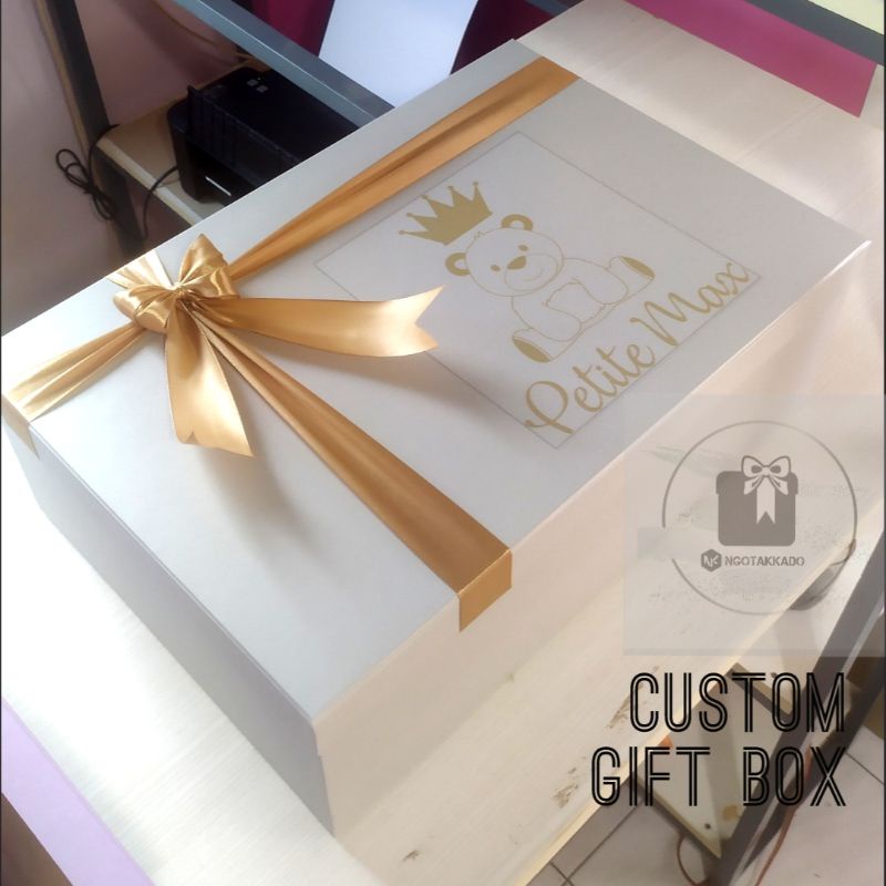 

KOTAK KADO/GIFT BOX PREMIUM UKURAN (PxLxT) 40x35x15 & 40x35x20