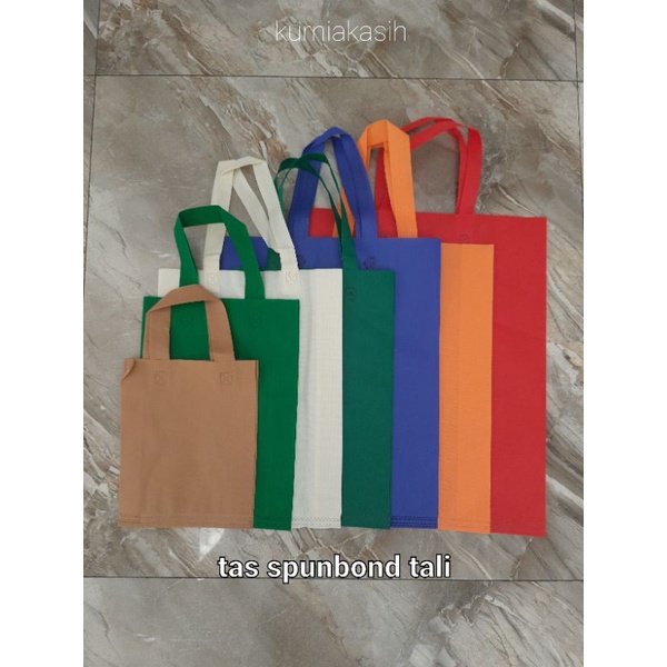 TAS KAIN SPUNBOND GOODIE BAG 26x40 35x45 38x45 40x50 12pcs/pak