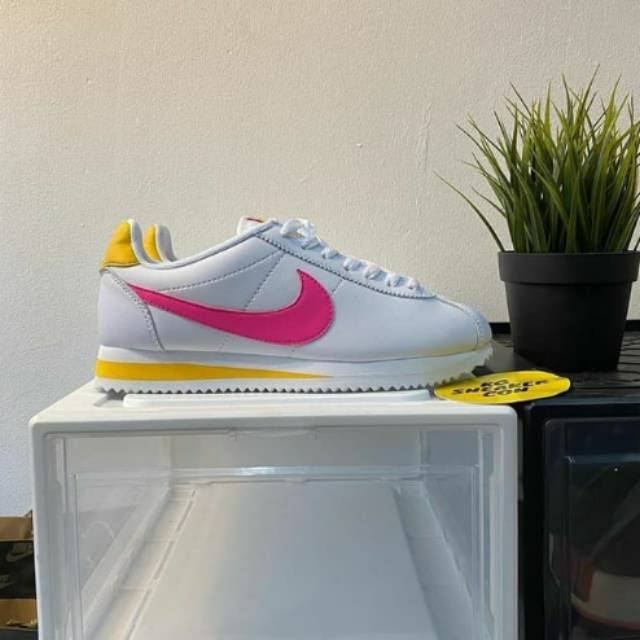 Nike cortez leather "white pink"