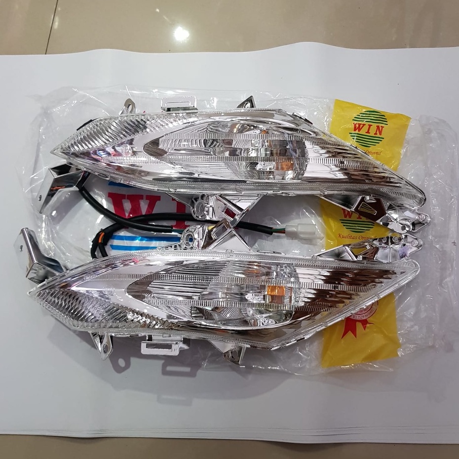 LAMPU SEN DEPAN ASSY REFLEKTOR SPACY OLD SPACY SPACY FI INJEKSI WIN