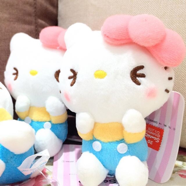 Hello Kitty Keychain