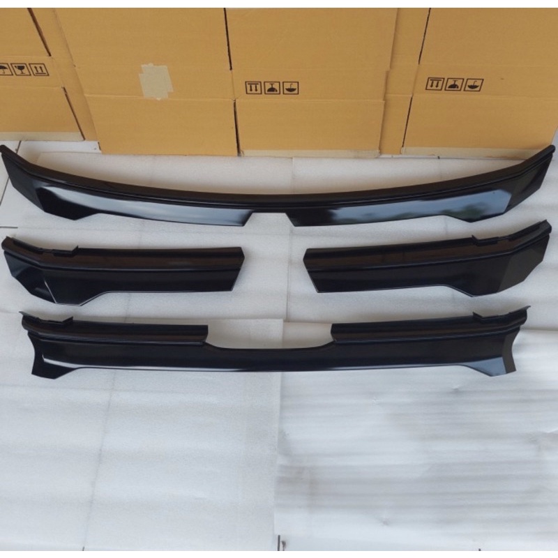 List Grill Depan Mitsubishi Pajero Facelift 2021 Satu Set Original