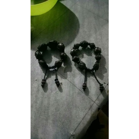 gelang munta besi daging ori