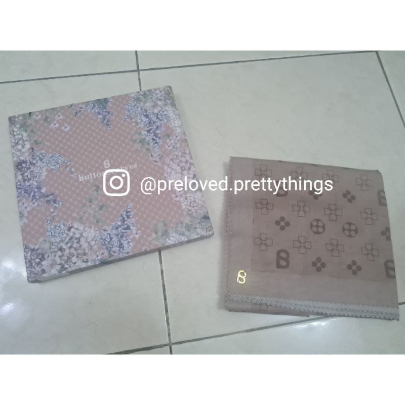 Preloved Buttonscarves Monogram Taupe