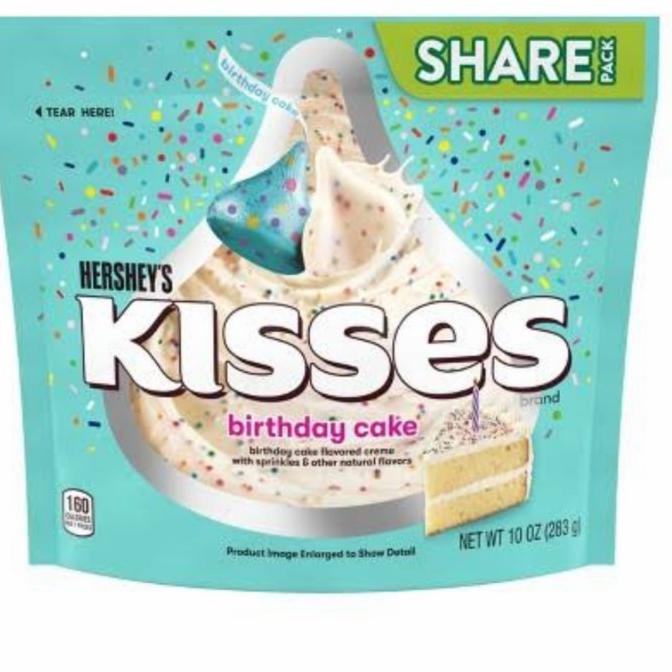 

COD HERSHEY'S KISSES BIRTHDAY CAKE MAKANAN & MINUMAN